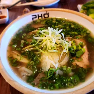 HOUSE SPECIAL PHO l Pho Dac Biet