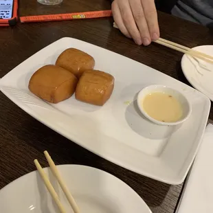 Golden dumpling/mantou with condensed milk