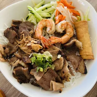 Vermicelli noodle with pork, shrimp and egg roll
