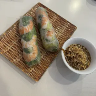 Fresh shrimp spring rolls