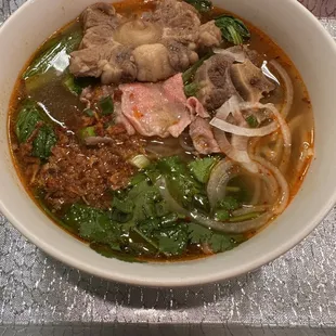 Spicy ox-tail soup