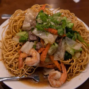 House special crispy egg noodles