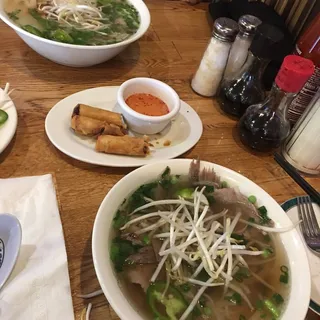 Fried Pork Egg Roll (2 Rolls)