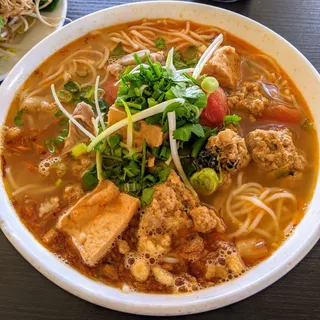 Vietnamese Crab Noodle Soup