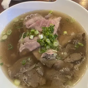 Pho deluxe