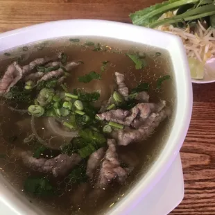 Pho tai