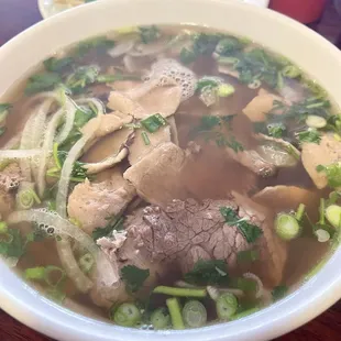 Pho dac biet add meatballs