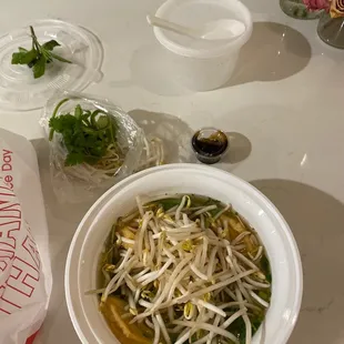 Tofu pho with chicken broth