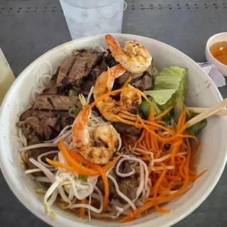 G8. Grill Pork and Shrimp Bowl