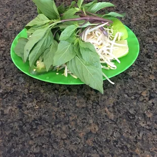 Pho toppings