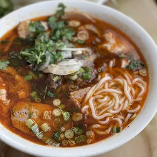 P15. Spicy Hue Style Noodle Soup/ Bun Bo Hue - IG: @nelson_eats