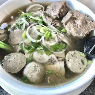 Vinhs Special Noodle Soup