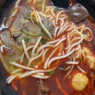 S1. Spicy Beef Noodle Specialty