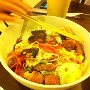 Com Suon Nuong Trung Cha Gio