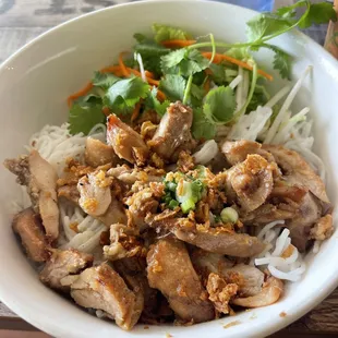 Grilled Lemongrass Chicken vermicelli bowl