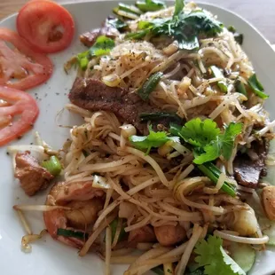 Combination rice noodle stir fry (shrimp, steak, BBQ pork)