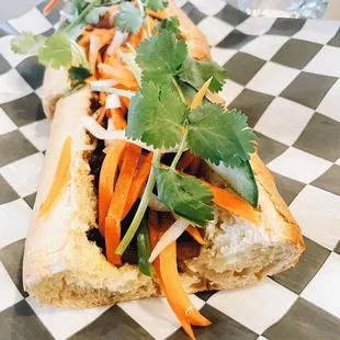 | GRILLED PORK BANH MI |