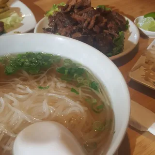 N18. Lemongrass Grilled Ribeye Steak Pho