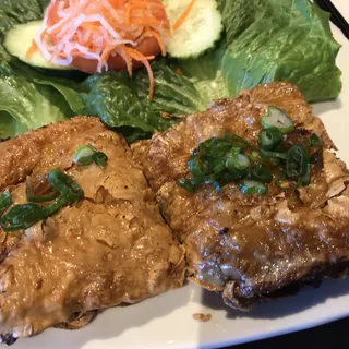 B8. Crispy Pork and Shrimp Paste Salad Bowl