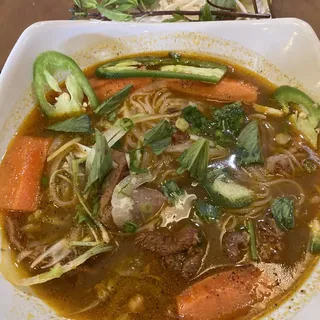 N8. Beef Stew Pho