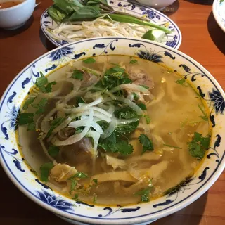 VN4. Vietnamese Duck Noodle Soup