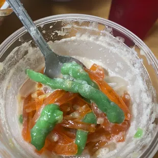 The tricolor dessert was so unappetizing. The green rice flour jelly was so hard and thick, it was inedible. So disappointed.