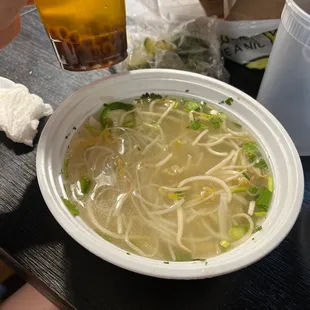 ramen and noodles, food