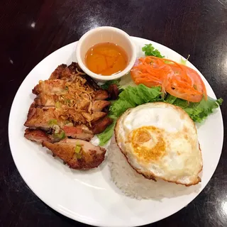 Five Spice Chicken and Fried Egg with Rice Plate