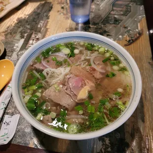 Steak tendon tripe pho