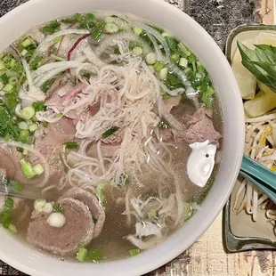 Combination Pho Dac Biet