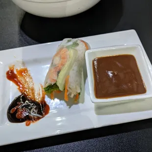 Spring roll with the thick sauce