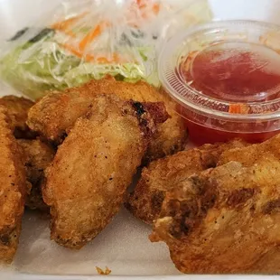 Fried Chicken Wings with Sweet Chili Sauce