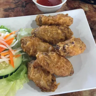 Fried Chicken Wings with Sweet Chili Sauce