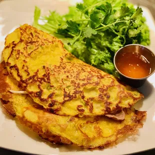 Banh Xeo (Vietnamese Crepes)