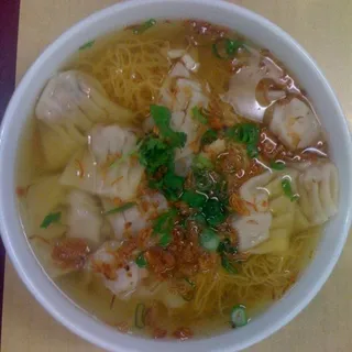 Wonton Dumpling with Chicken Broth