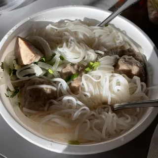 P#4. Beef Meatball Pho