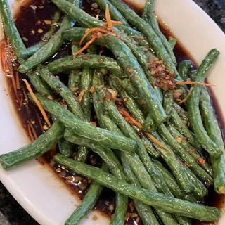 7. Spicy garlic green beans.