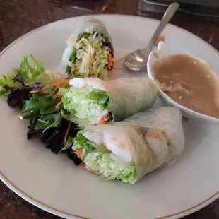 Good shrimp salad rolls