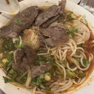 SP5 - Spicy Beef Noodle Soup (Bun Bo Hue)