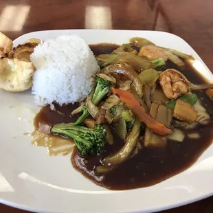 Shrimp and vegetables