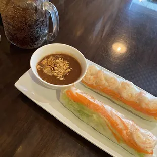 Shrimp spring rolls