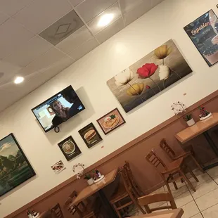 sushi and sashimi, interior