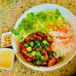 bun- vermicelli spicy chicken sautéed