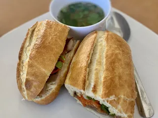 Pho Mai Mai Restaurant