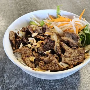 Lemongrass Beef with Vermicelli Noodle