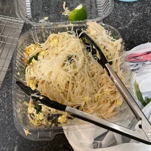 S1. Pad Thai