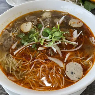 Bun Bo Heu