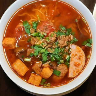 Bun Rieu @tiffhuangry