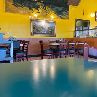 It&apos;s so weird eating in restaurants again. I&apos;m all alone in an empty restaurant.