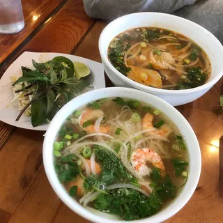 7. Shrimp Pho